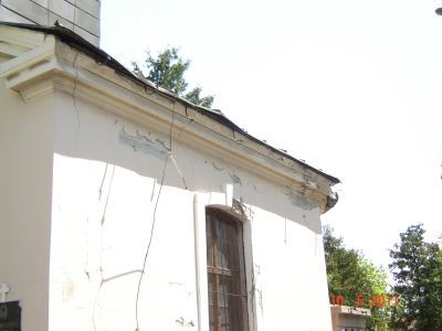 Incident na katoličkom groblju u Zemunu: Ukradeni oluci s kapele